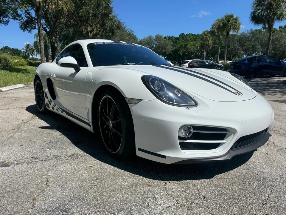 2014 Porsche 981 Cayman - Image 24 of 31