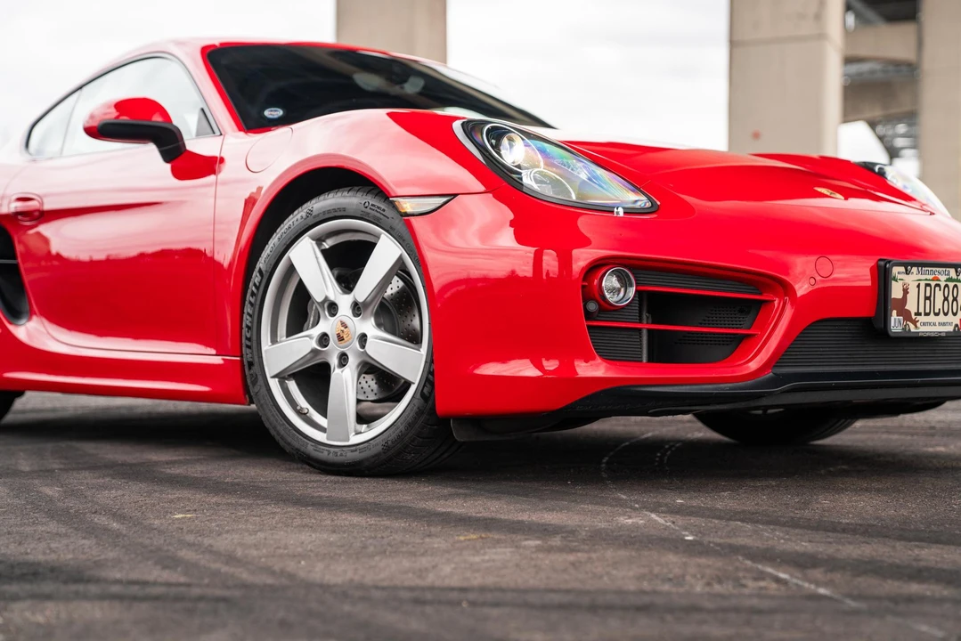 2014 Porsche 981 Cayman - Image 30 of 31