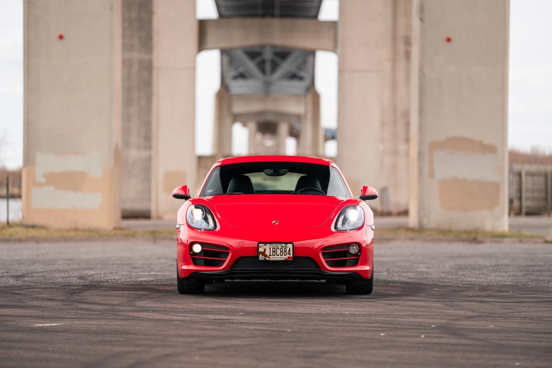 2014 Porsche 981 Cayman - Image 8 of 31