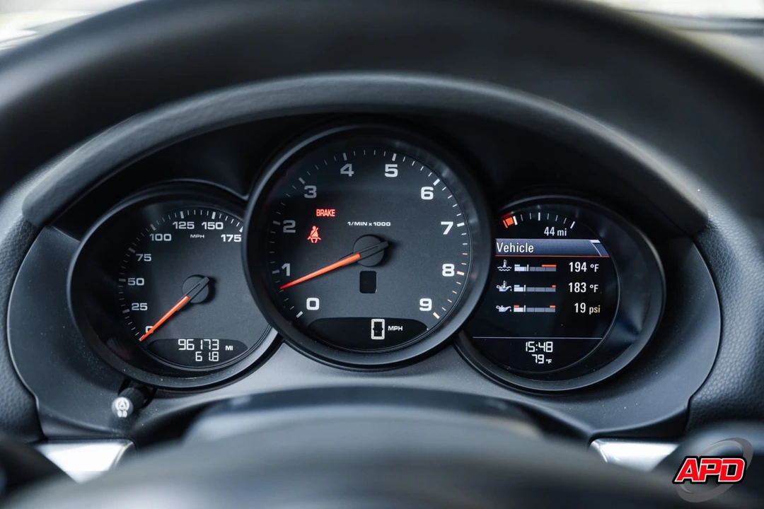 2014 Porsche 981 Cayman - Image 9 of 12