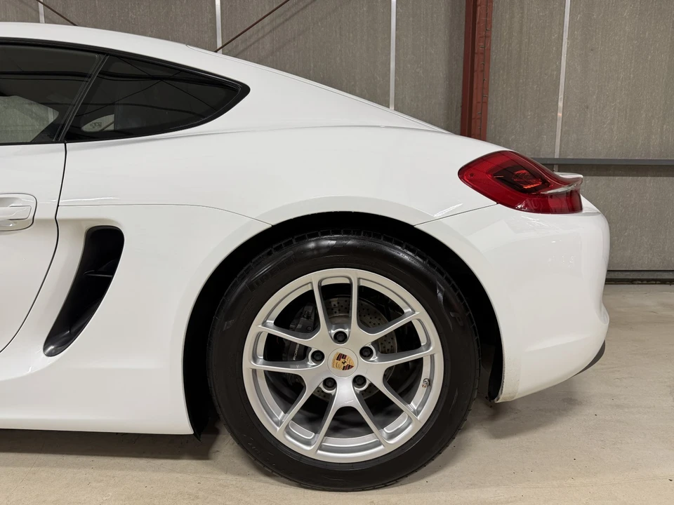 2014 Porsche 981 Cayman - Image 11 of 31