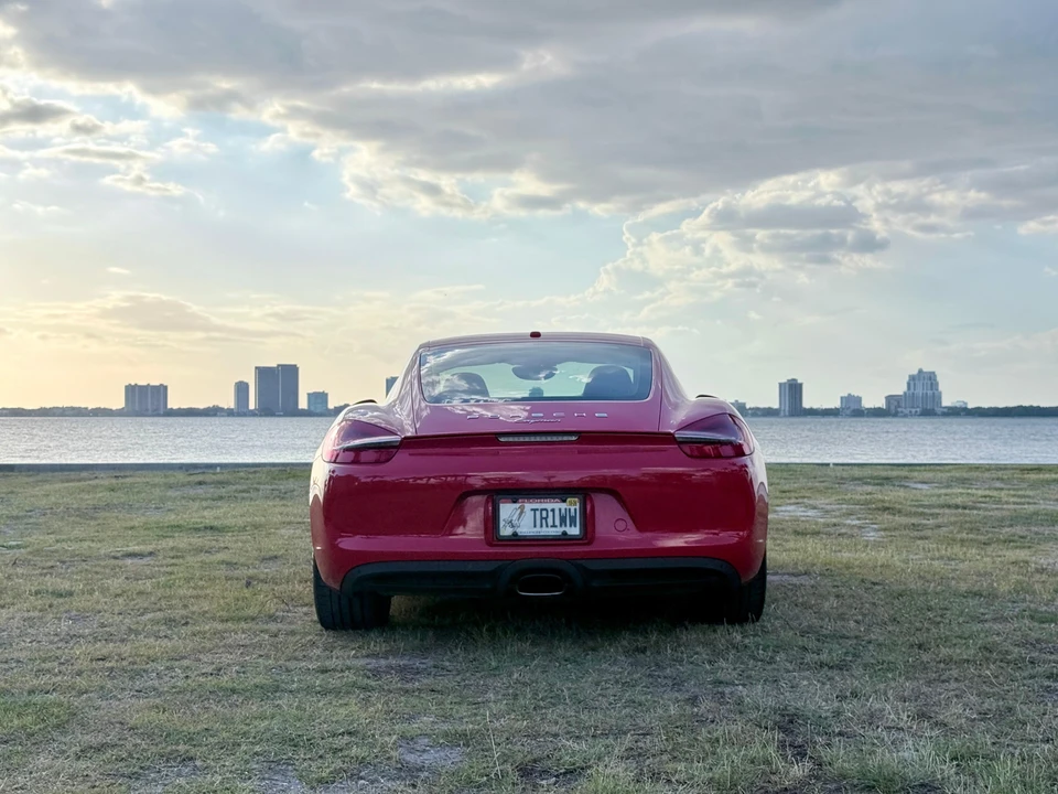 2014 Porsche 981 Cayman - Image 16 of 31