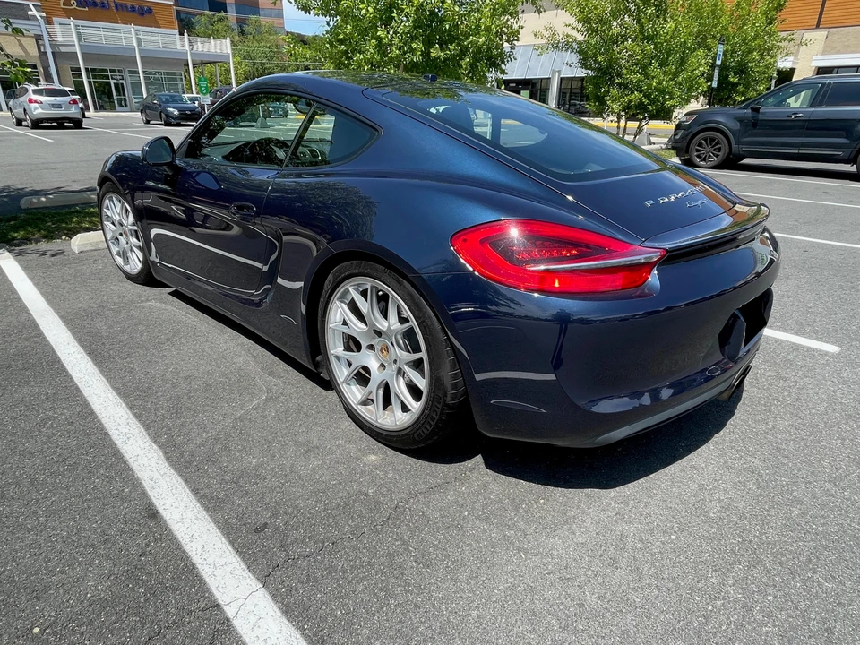 2014 Porsche 981 Cayman - Image 9 of 31