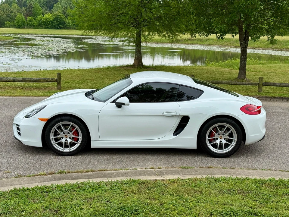 2014 Porsche 981 Cayman - Image 9 of 31