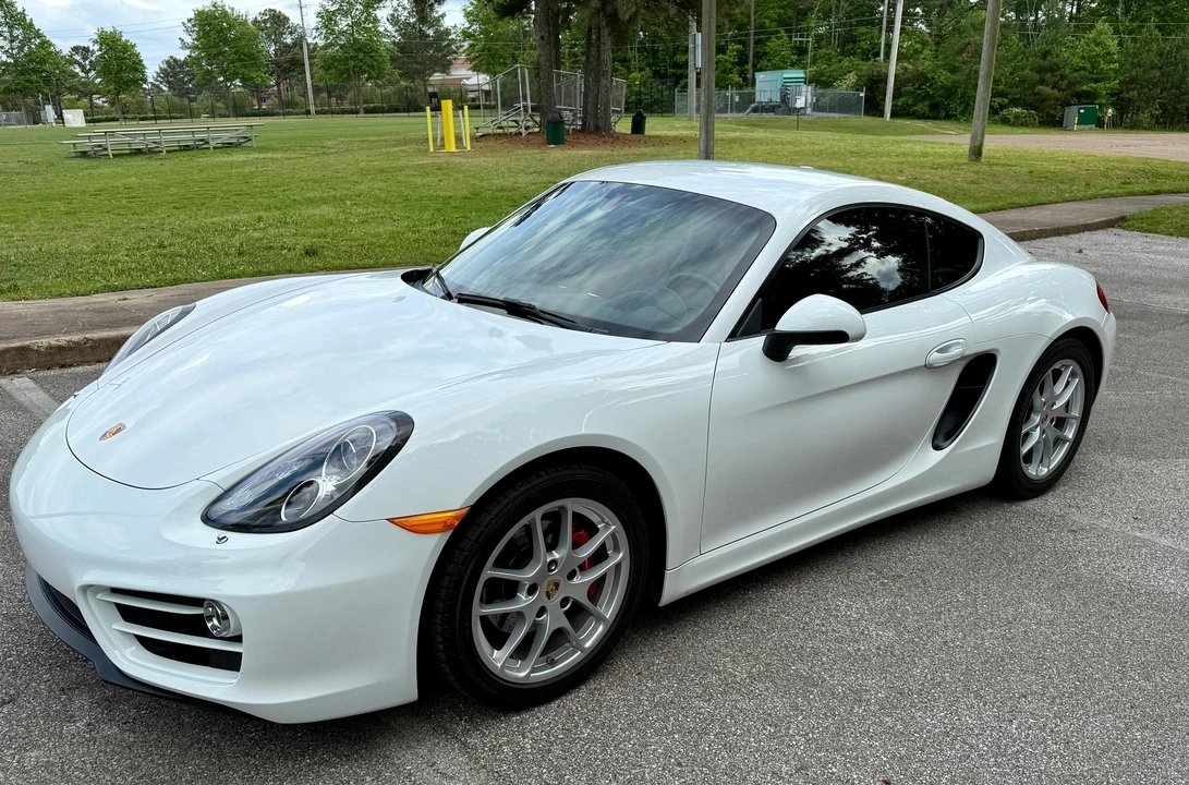 2014 Porsche 981 Cayman - Image 8 of 31