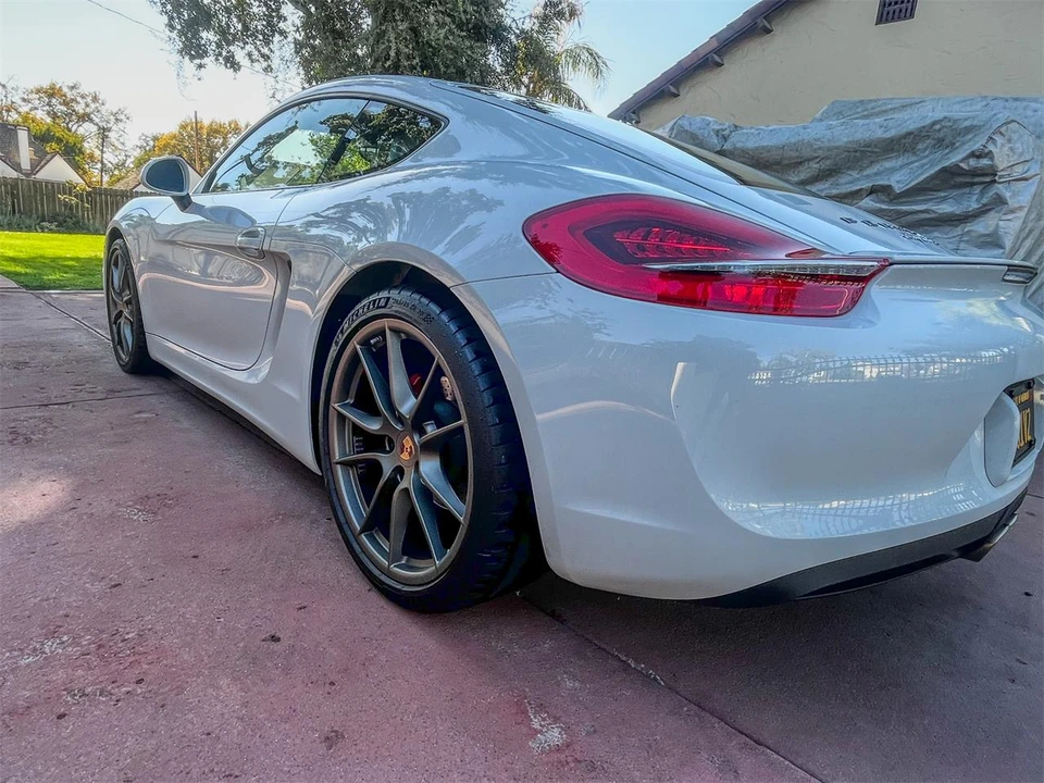 2014 Porsche 981 Cayman - Image 11 of 31