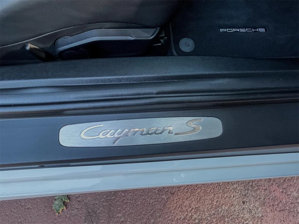 2014 Porsche 981 Cayman - Image 20 of 31