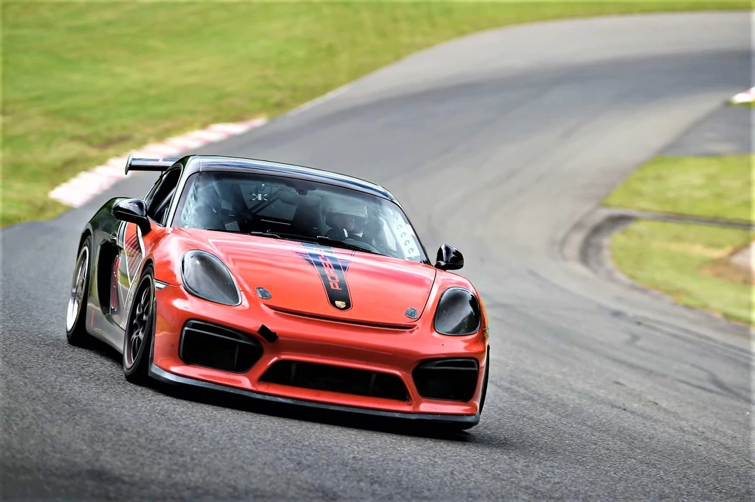 2014 Porsche 981 Cayman - Image 3 of 15