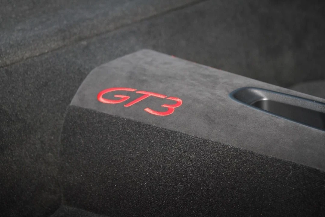 2014 Porsche 991 GT3 - Image 24 of 31