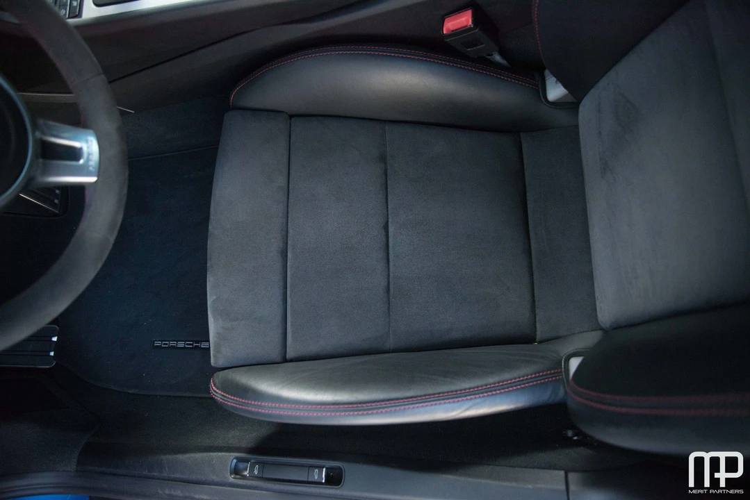2016 Porsche 991 GT3 - Image 17 of 31