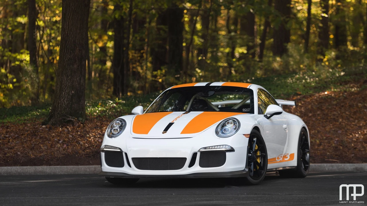 2014 Porsche 991 GT3 - Image 3 of 31