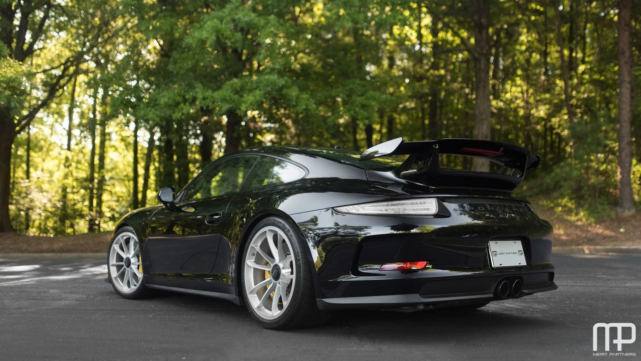 2014 Porsche 991 GT3 - Image 12 of 31