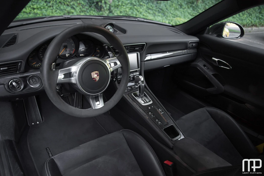 2014 Porsche 991 GT3 - Image 13 of 31
