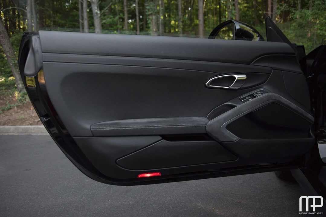 2014 Porsche 991 GT3 - Image 27 of 31