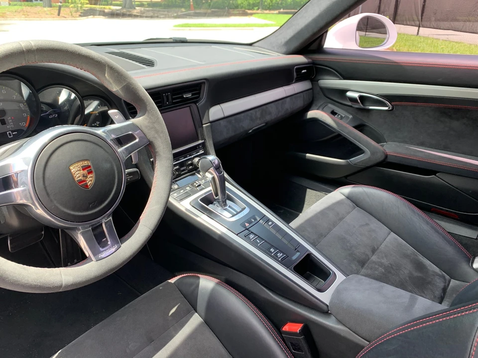 2014 Porsche 991 GT3 - Image 5 of 6