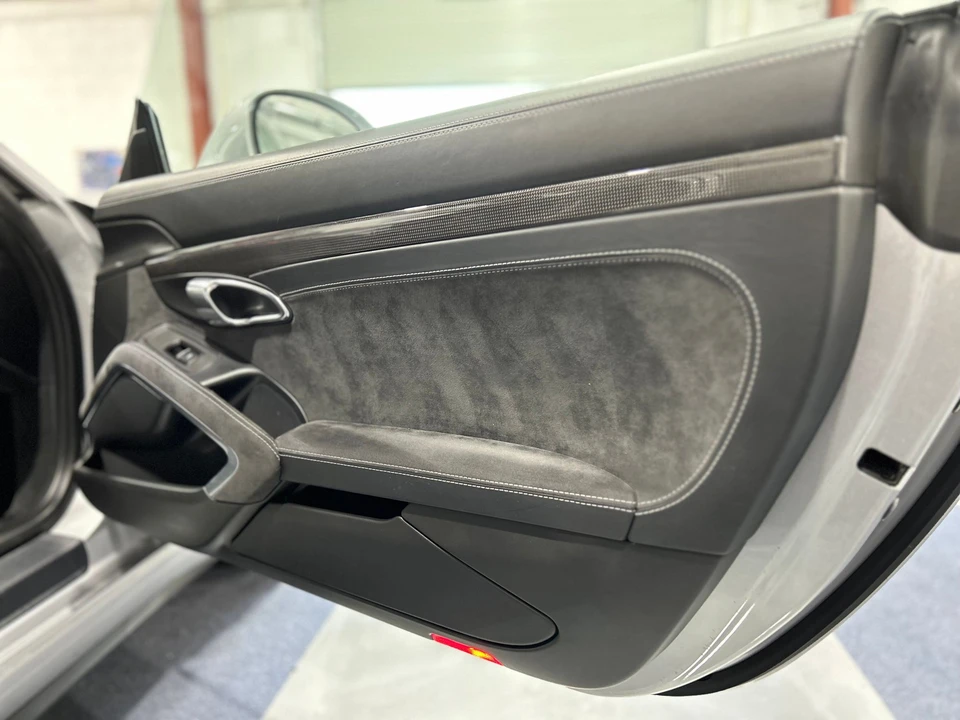 2014 Porsche 991 GT3 - Image 21 of 22