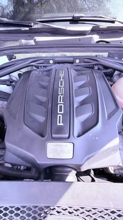 2014 Porsche Macan GTS - Image 2 of 14