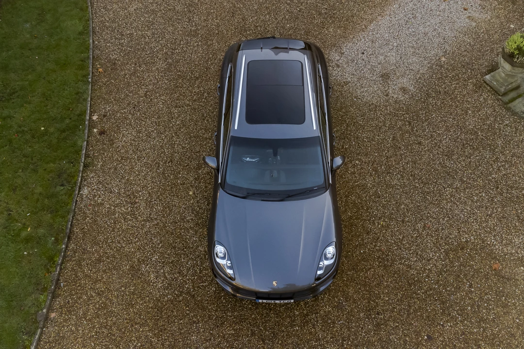2014 Porsche Macan Turbo - Image 19 of 31