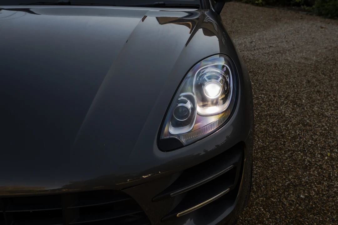2014 Porsche Macan Turbo - Image 31 of 31