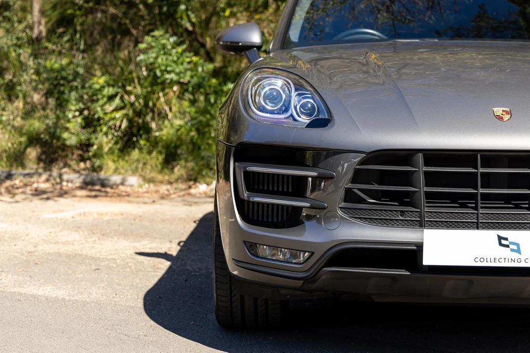 2014 Porsche Macan Turbo - Image 22 of 31