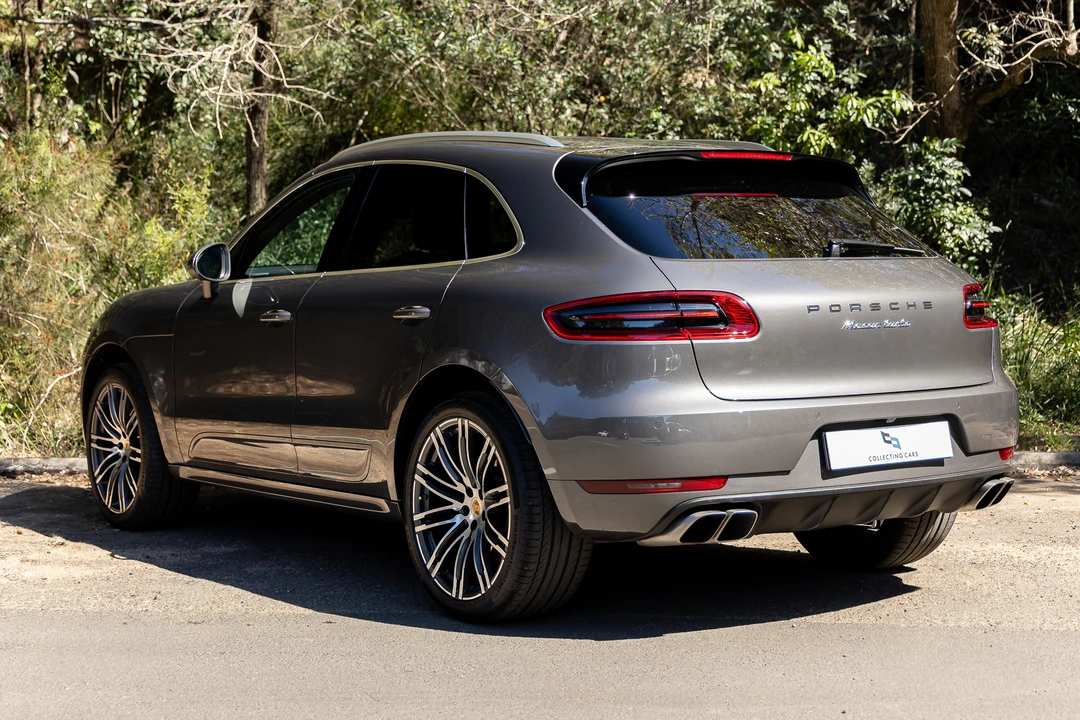 2014 Porsche Macan Turbo - Image 5 of 31