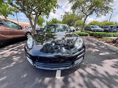 2014 Porsche Panamera 4 Sedan 4D