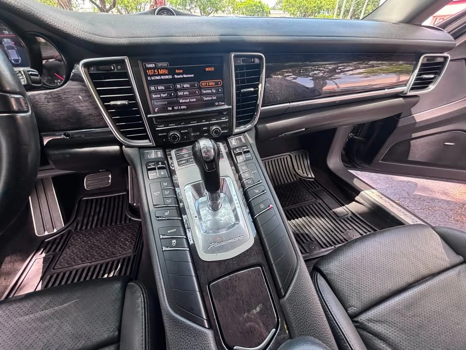 2014 Porsche 970 Panamera - Image 13 of 16