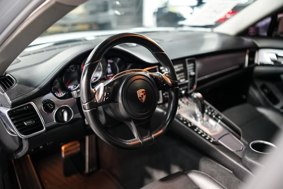 2014 Porsche 970 Panamera 4S - Image 14 of 19