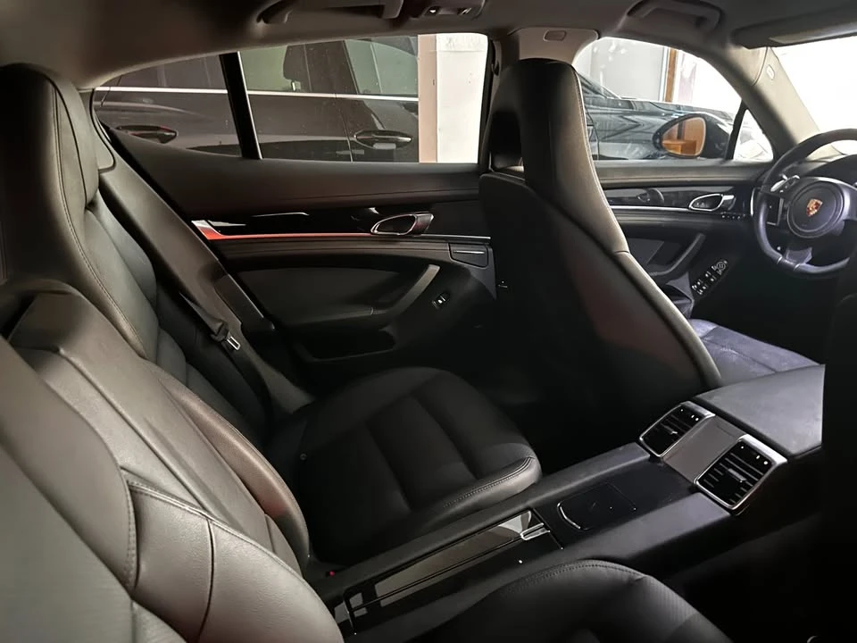 2014 Porsche Panamera - Image 12 of 13