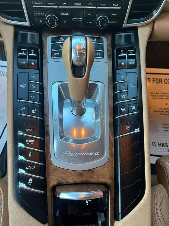 2014 Porsche 970 Panamera - Image 10 of 13