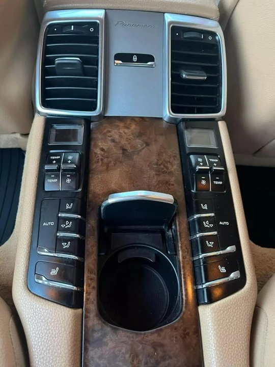 2014 Porsche 970 Panamera - Image 11 of 13