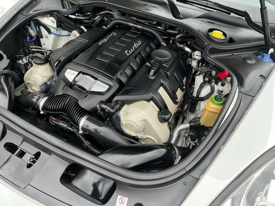 2014 Porsche Panamera - Image 17 of 20