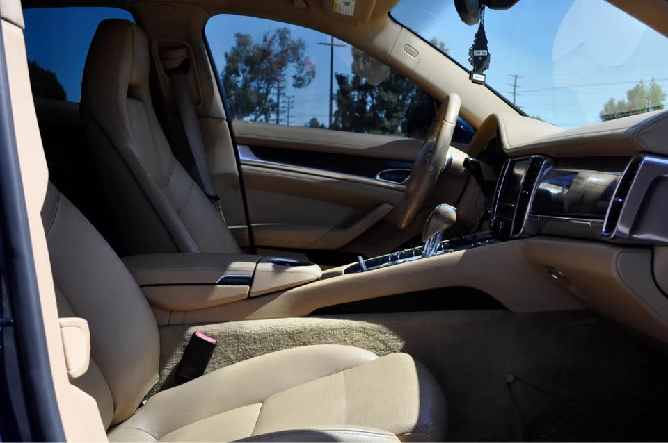 2014 Porsche Panamera - Image 10 of 14