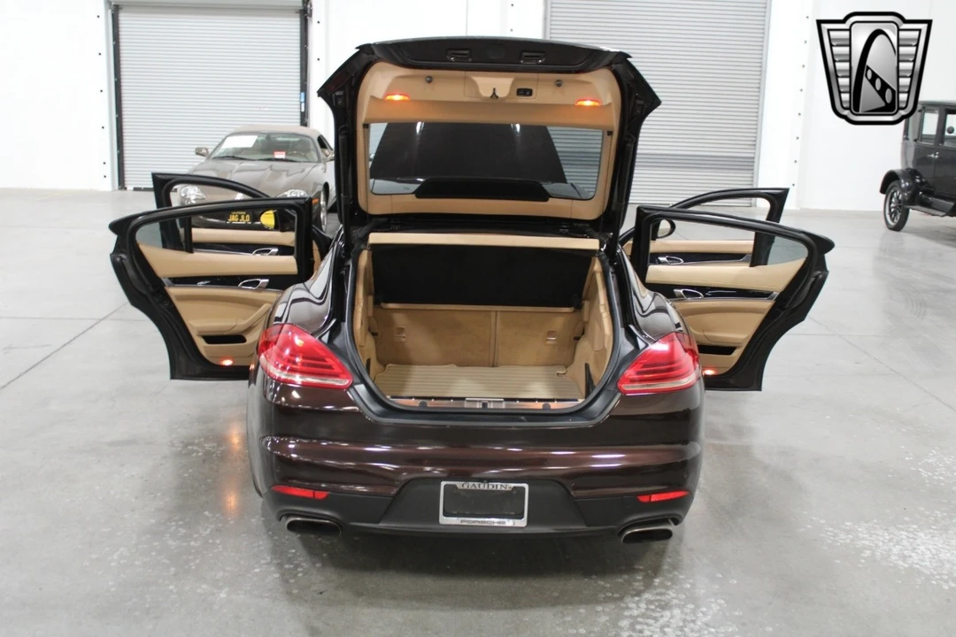 2014 Porsche 970 Panamera - Image 10 of 12