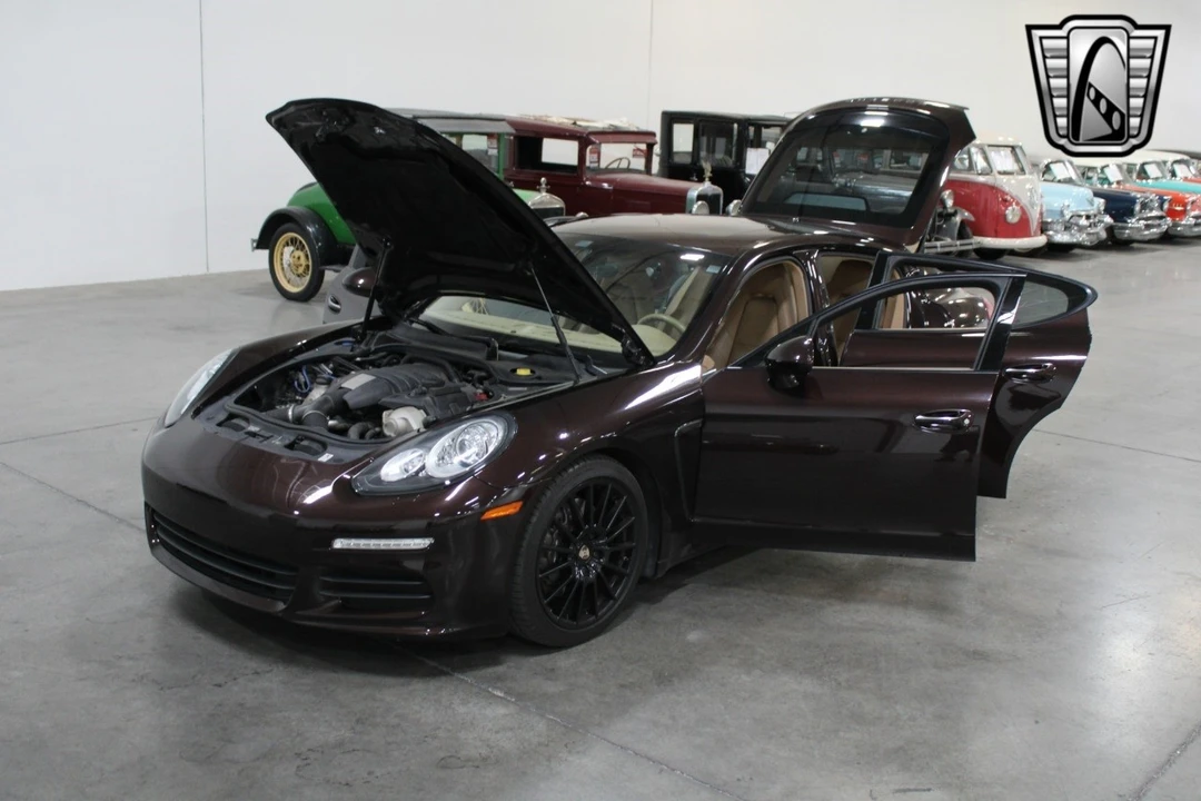 2014 Porsche 970 Panamera - Image 8 of 12