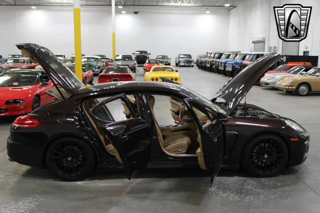 2014 Porsche 970 Panamera - Image 11 of 12