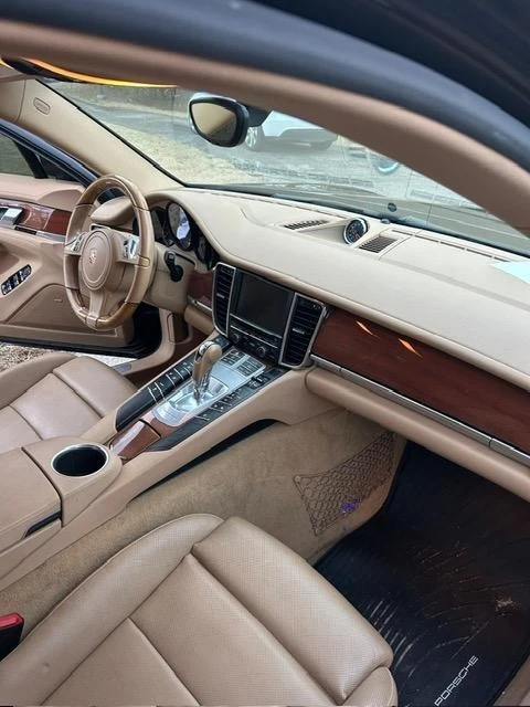 2014 Porsche 970 Panamera - Image 9 of 18
