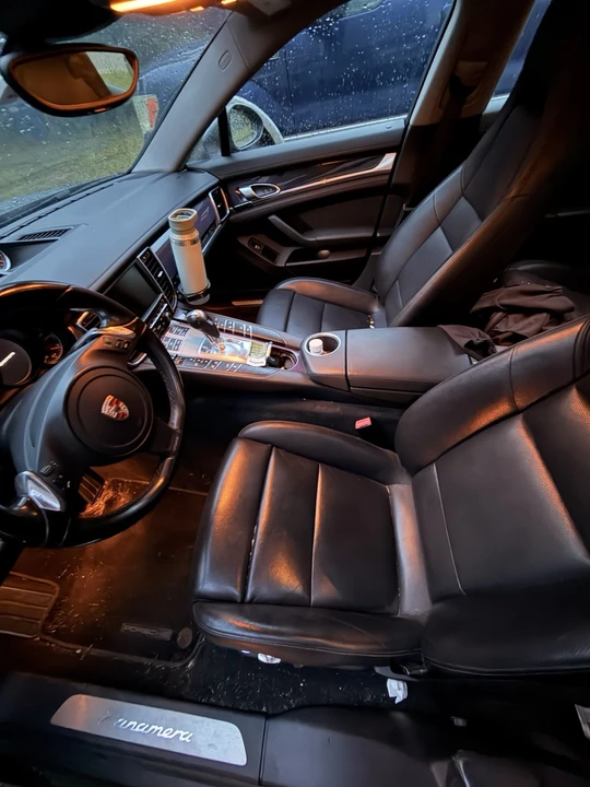 2014 Porsche Panamera - Image 9 of 13
