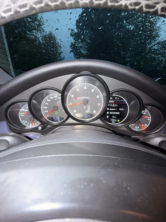 2014 Porsche Panamera - Image 11 of 13