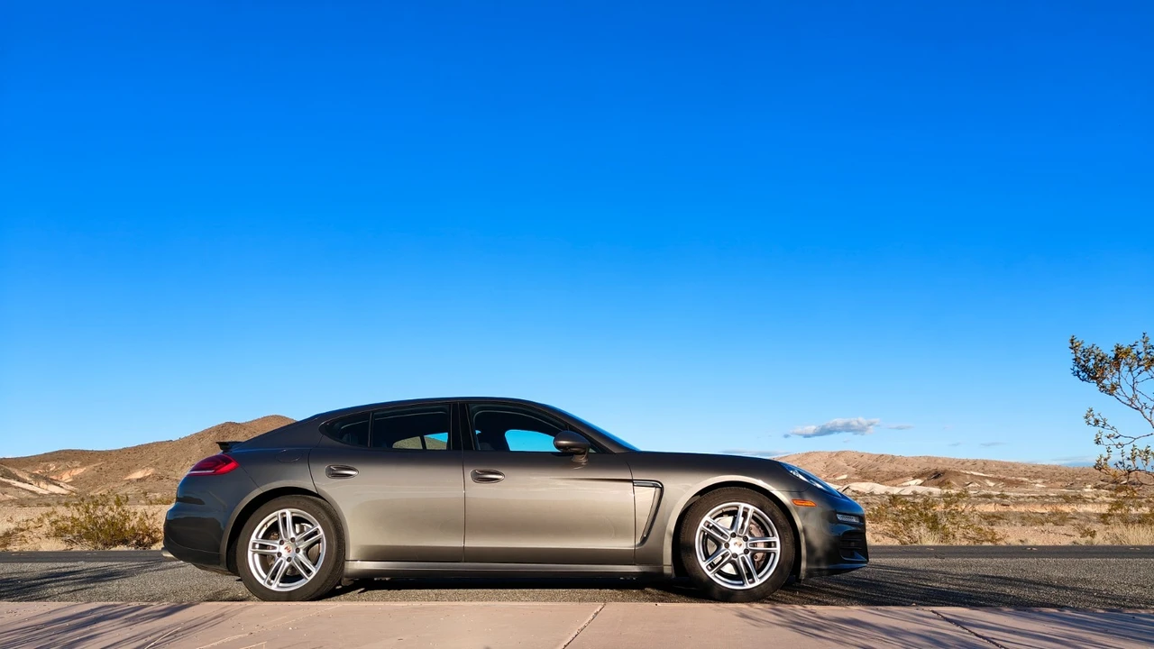 2014 Porsche 970 Panamera - Image 6 of 17