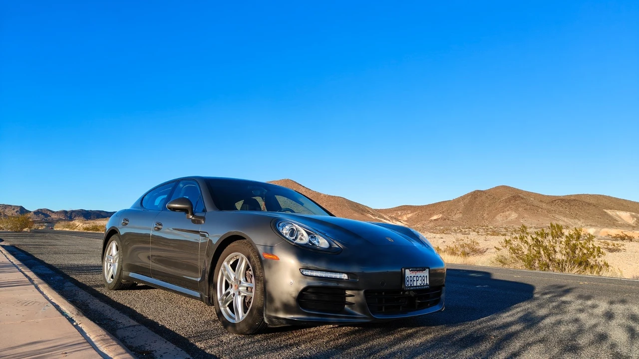 2014 Porsche 970 Panamera - Image 3 of 17