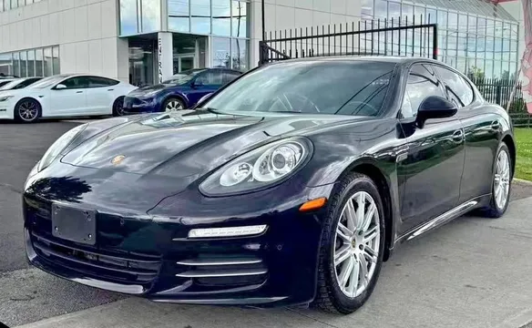 2014 Porsche Panamera 4 AWD