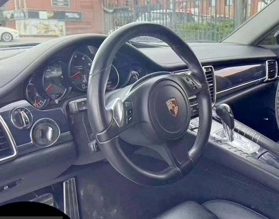 2014 Porsche 970 Panamera - Image 6 of 9
