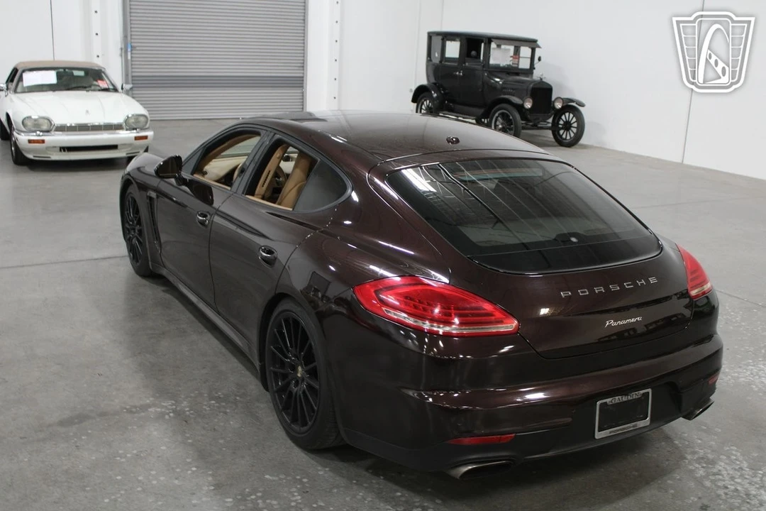 2014 Porsche 970 Panamera - Image 10 of 21