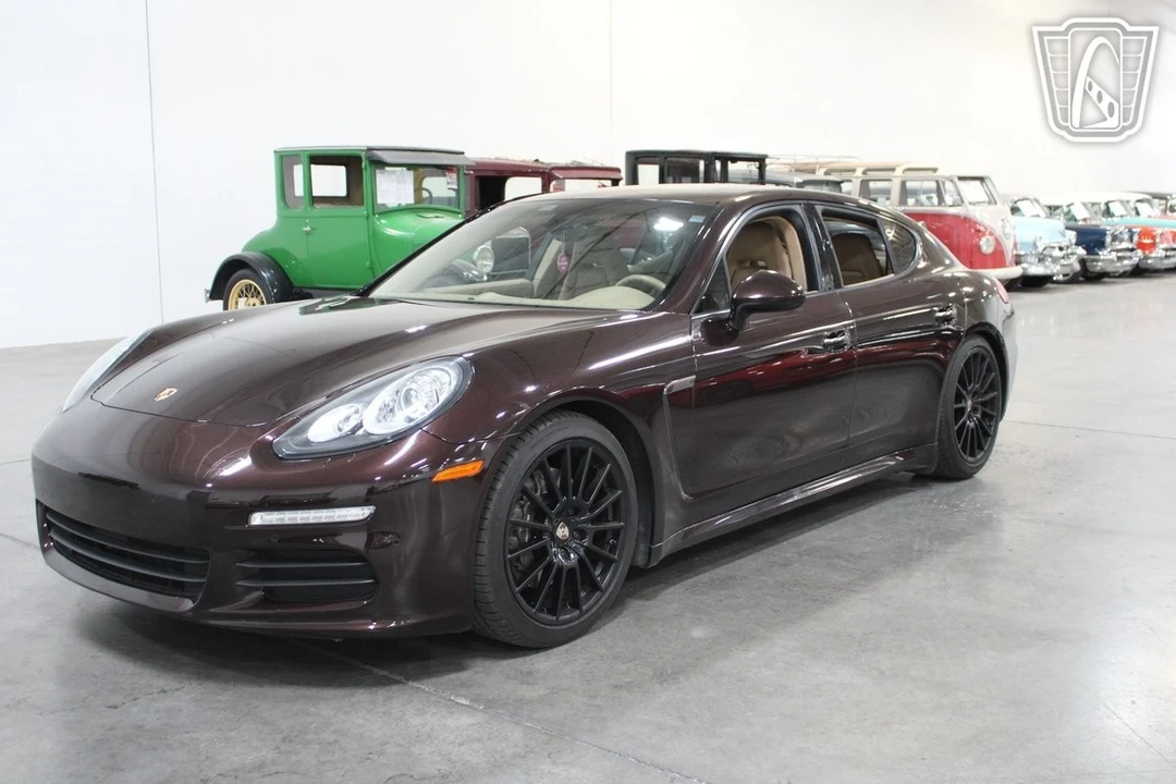 2014 Porsche 970 Panamera - Image 16 of 21