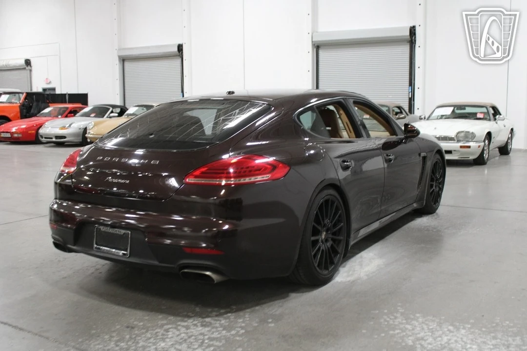 2014 Porsche 970 Panamera - Image 20 of 21