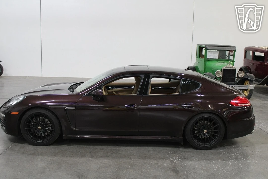 2014 Porsche 970 Panamera - Image 9 of 21