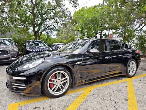 2014 Porsche Panamera 4 4dr Sedan