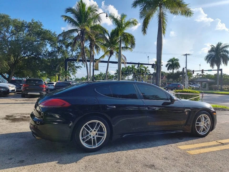 2014 Porsche 970 Panamera - Image 9 of 20