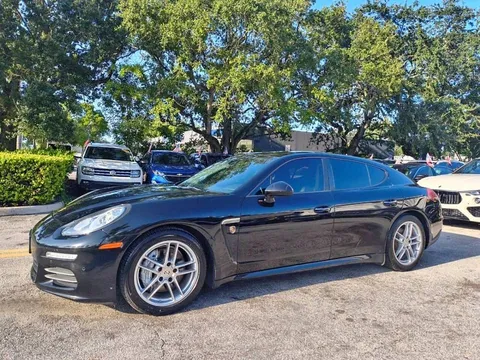 2014 Porsche Panamera 4 4dr Sedan
